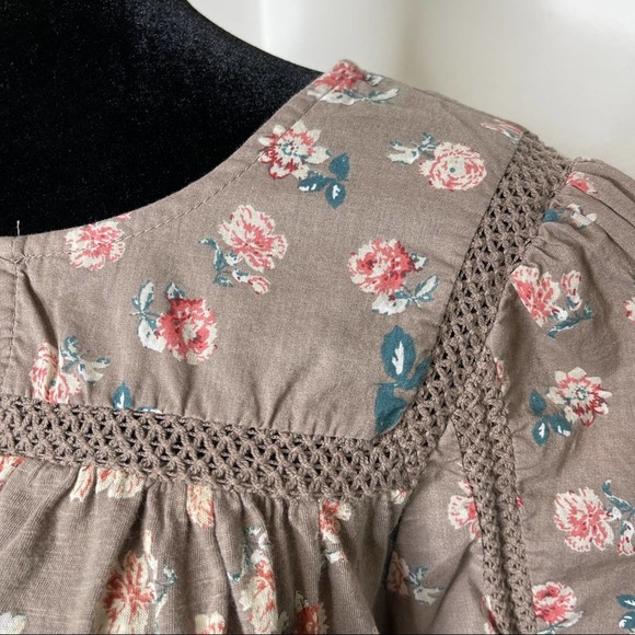 Lucky Brand Crochet Lace Floral Puff Sleeve Blouse - Picture 5 of 12